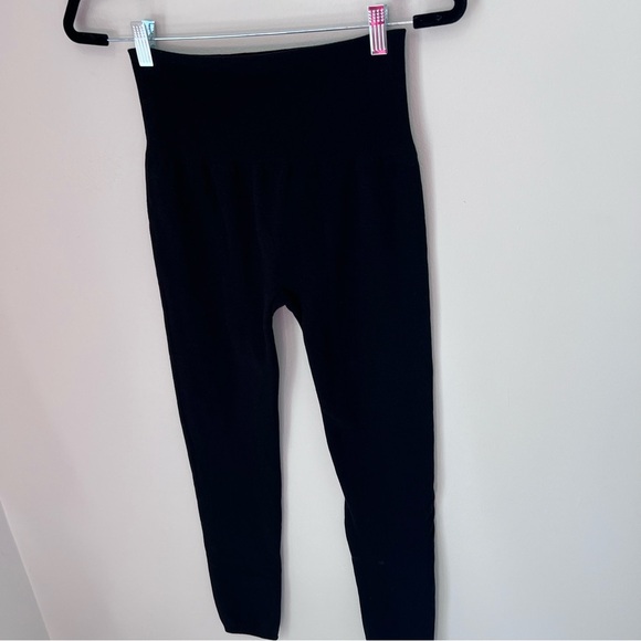 A‎ New Day Womens High Waist Ponte Leggings Knit Black Slimming Warm Large/XL - Picture 16 of 16